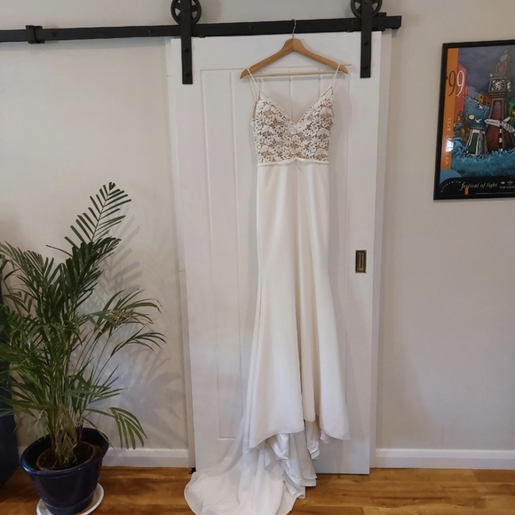 Mikaella style 2190 Wedding Dress - Picture 5 of 16